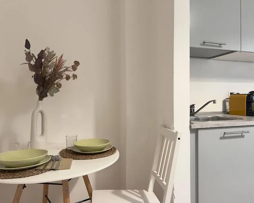 Monolocale Farini Petit Apartment Parma 0*,  Italy